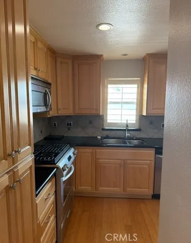 14647 Dickens 8, Sherman Oaks, California 91403
