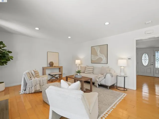 4815 Windermere Dr, Newark, California 94560
