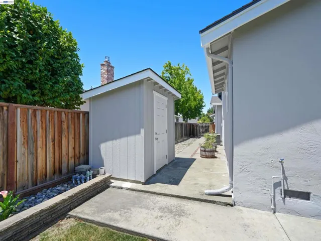 4815 Windermere Dr, Newark, California 94560