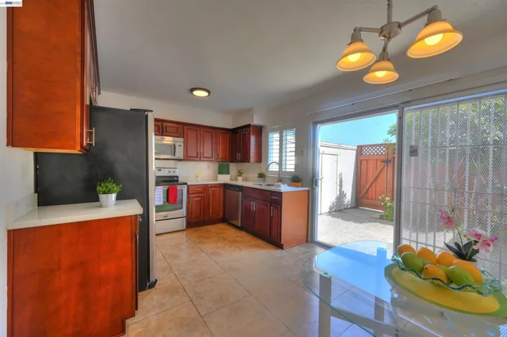 2322 Belvedere Ave, San Leandro, California 94577