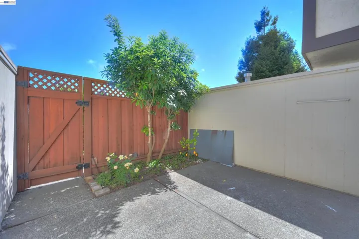 2322 Belvedere Ave, San Leandro, California 94577
