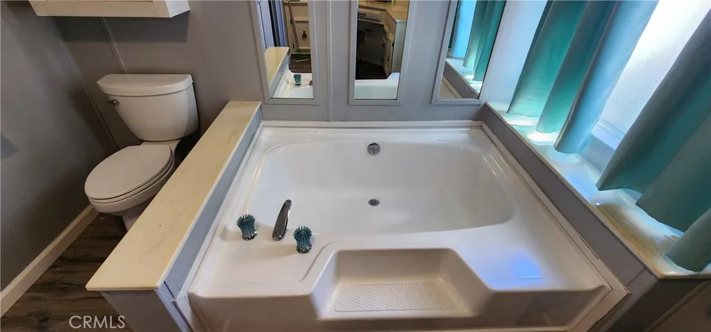 28799 Via Playa Del Rey, Murrieta, California 92563