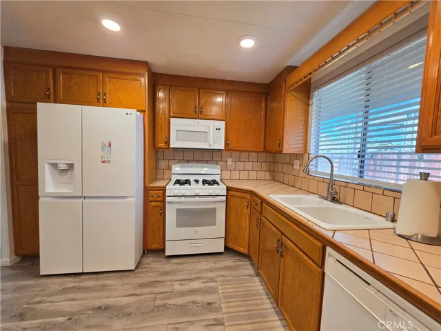 28799 Via Playa Del Rey, Murrieta, California 92563