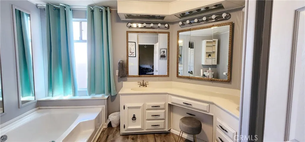 28799 Via Playa Del Rey, Murrieta, California 92563