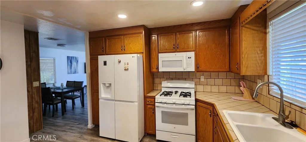 28799 Via Playa Del Rey, Murrieta, California 92563