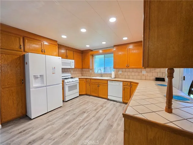 28799 Via Playa Del Rey, Murrieta, California 92563