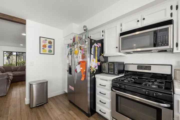 3035 Via Amador, Carlsbad, California 92010
