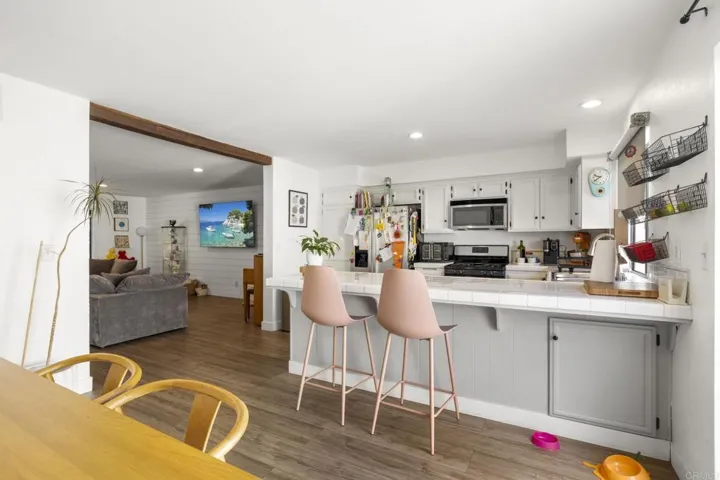 3035 Via Amador, Carlsbad, California 92010