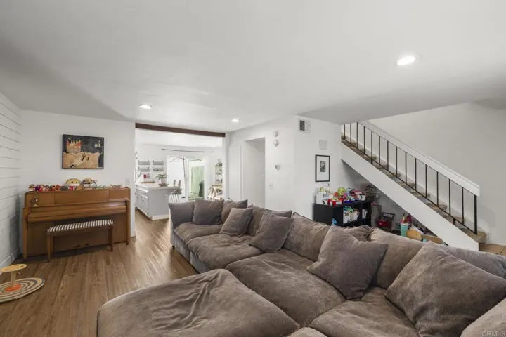 3035 Via Amador, Carlsbad, California 92010
