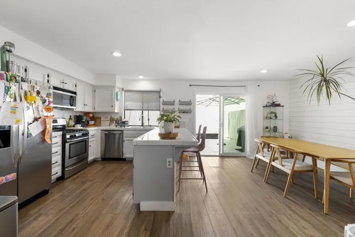 3035 Via Amador, Carlsbad, California 92010