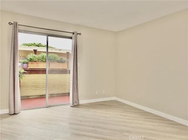 Balcony off bedroom