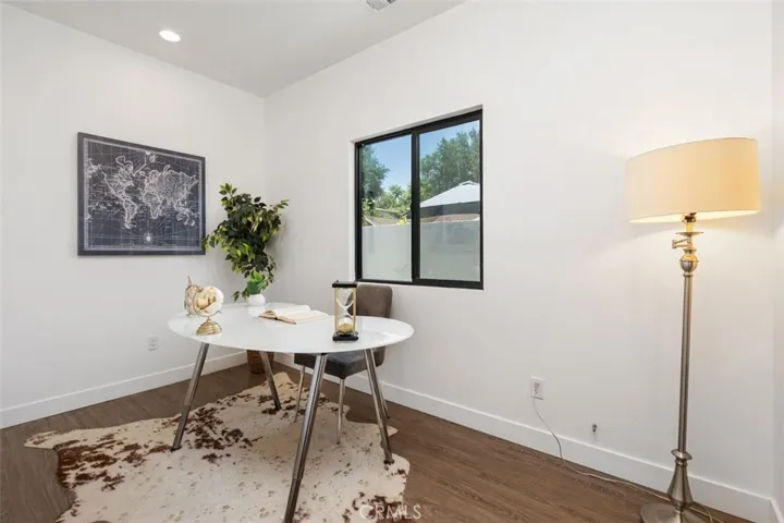 1664 Glen Avenue, Pasadena, California 91103