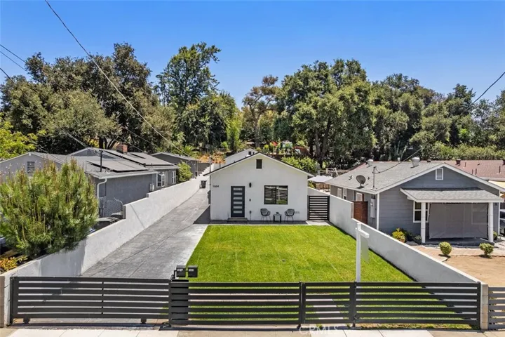 1664 Glen Avenue, Pasadena, California 91103