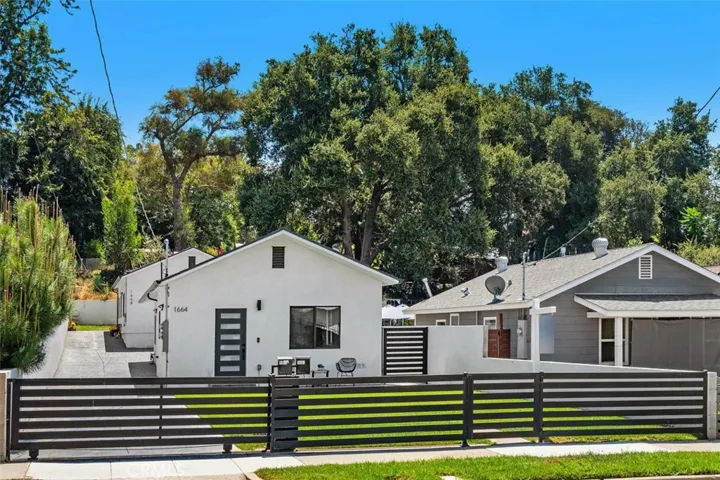 1664 Glen Avenue, Pasadena, California 91103