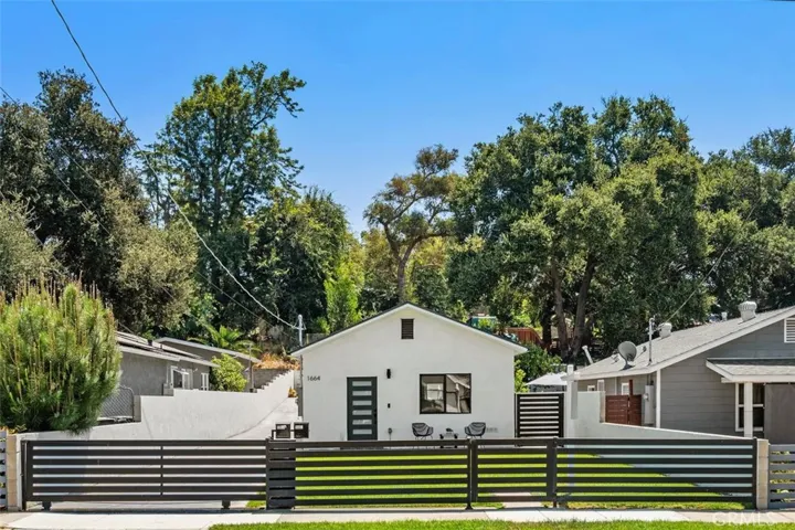 1664 Glen Avenue, Pasadena, California 91103
