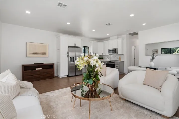 1664 Glen Avenue, Pasadena, California 91103