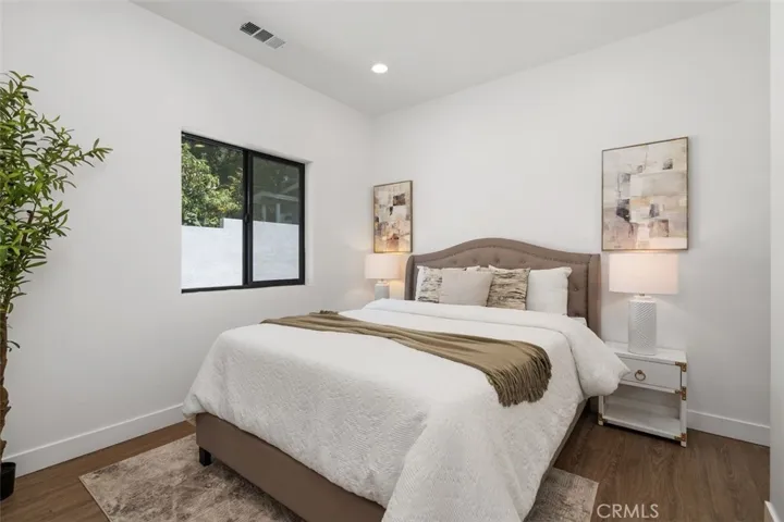 1664 Glen Avenue, Pasadena, California 91103