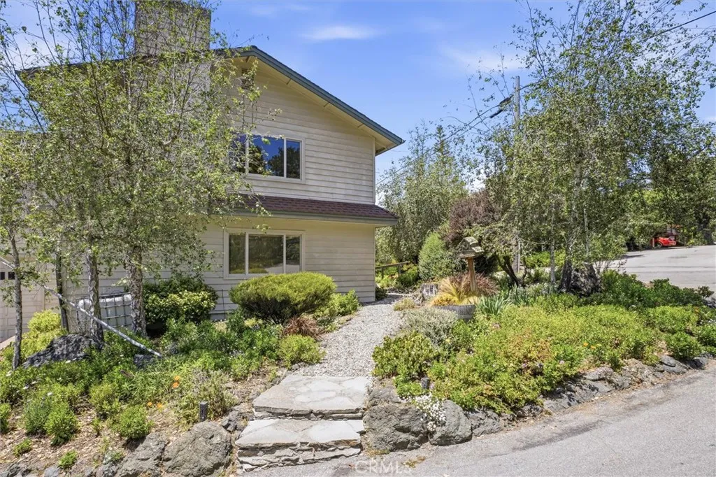 490 Warwick Street, Cambria, California 93428 — photo 4