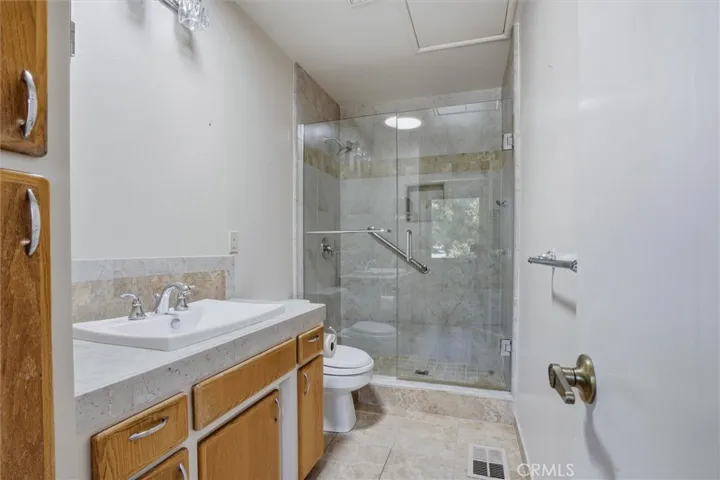 490 Warwick Street, Cambria, California 93428
