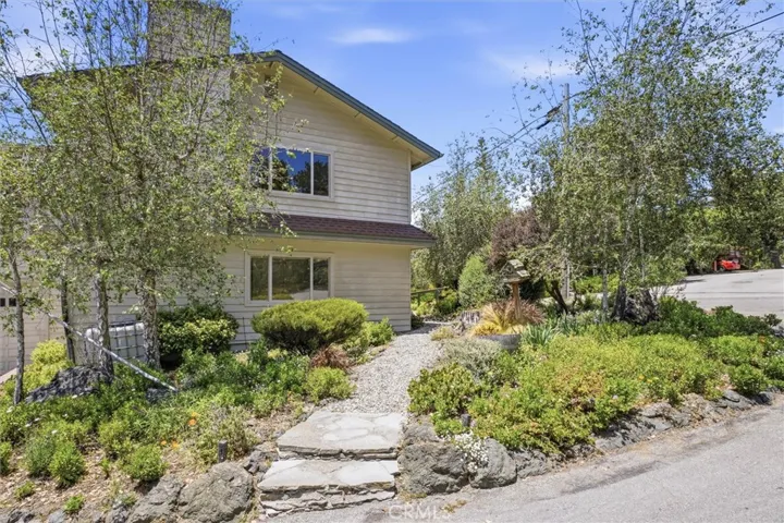 490 Warwick Street, Cambria, California 93428