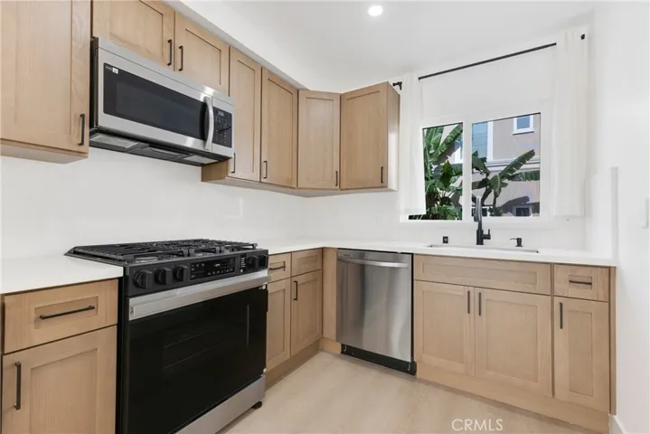6300 Orange Street 8, Los Angeles, California 90048