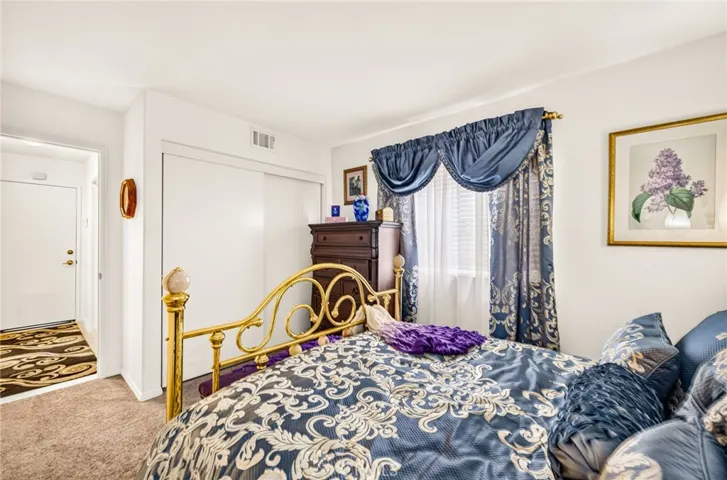 2481 Thistlewood Lane, Corona, California 92882