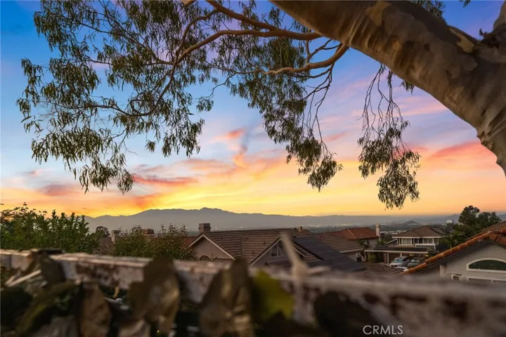 2481 Thistlewood Lane, Corona, California 92882