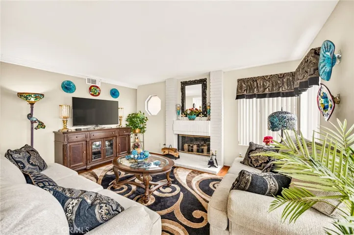 2481 Thistlewood Lane, Corona, California 92882