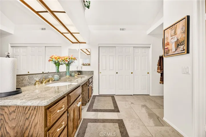 2481 Thistlewood Lane, Corona, California 92882