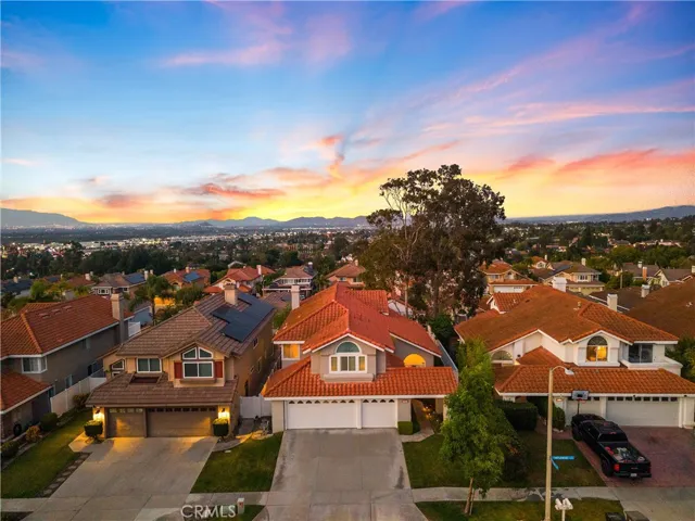 2481 Thistlewood Lane, Corona, California 92882