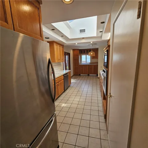 12627 Manor, Hawthorne, California 90250