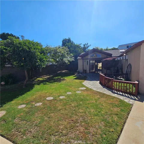 12627 Manor, Hawthorne, California 90250