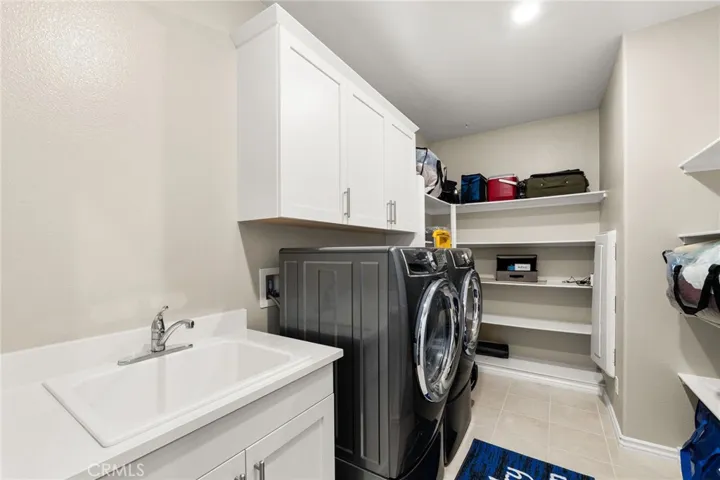 2413 Sierra Bella Drive, Corona, California 92882