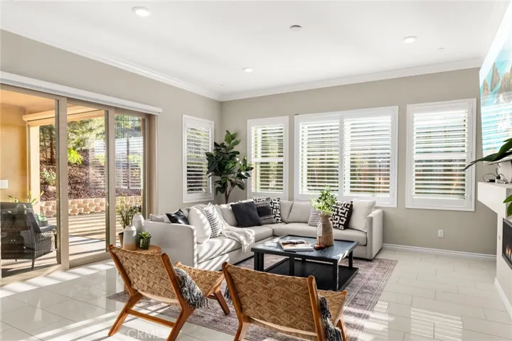 2413 Sierra Bella Drive, Corona, California 92882