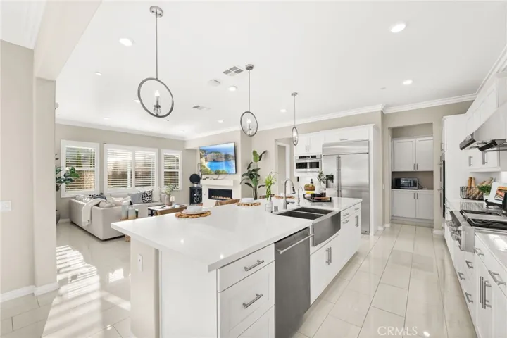 2413 Sierra Bella Drive, Corona, California 92882