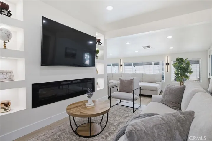 18543 E Gallarno, Covina, California 91722