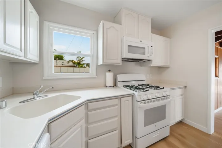13612 Woodruff Avenue, Bellflower, California 90706
