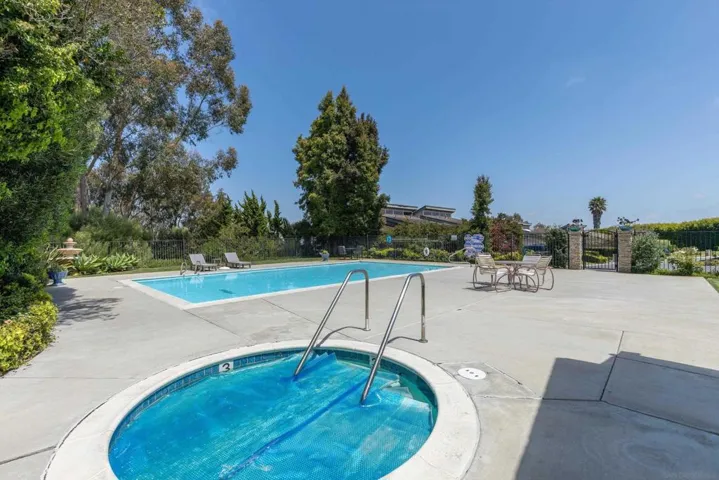Swimming Pool/Hot Tub/Sauna