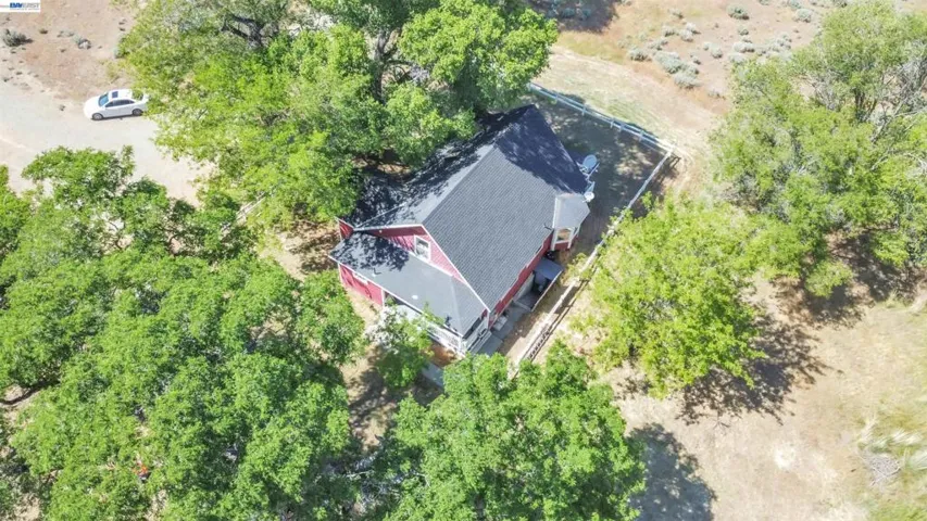 452 Us Hwy 395, Milford, California 96121