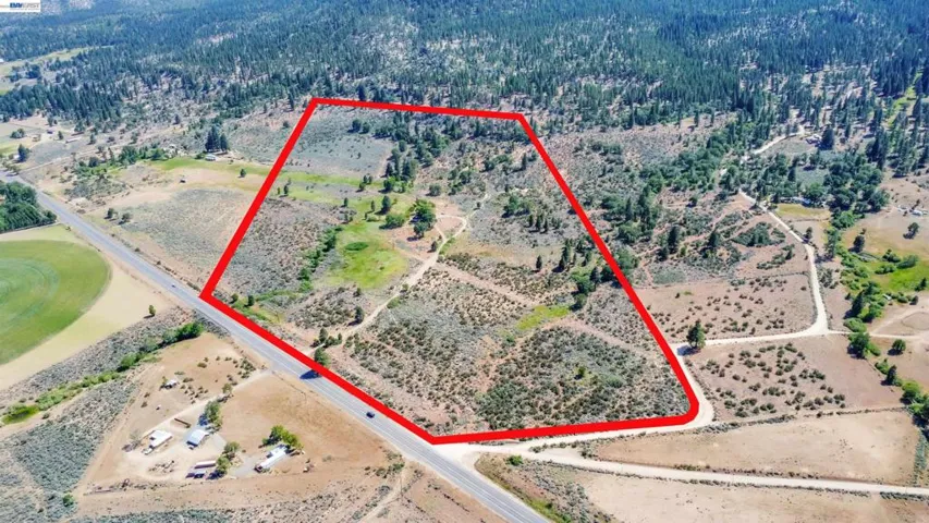 452 Us Hwy 395, Milford, California 96121