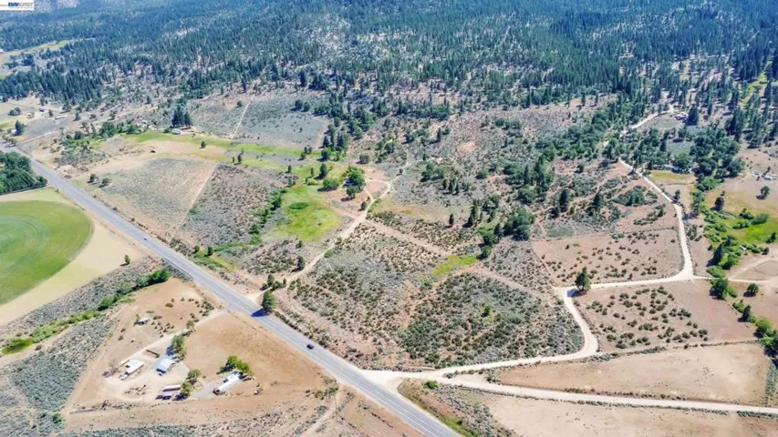 452 Us Hwy 395, Milford, California 96121