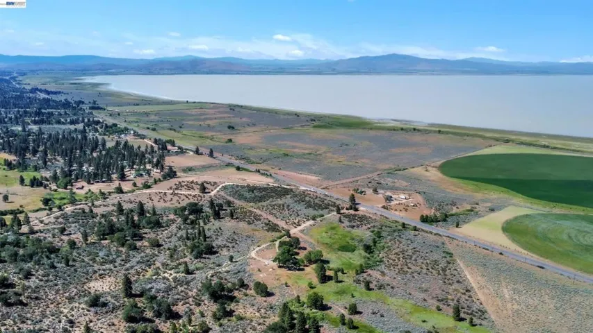 452 Us Hwy 395, Milford, California 96121