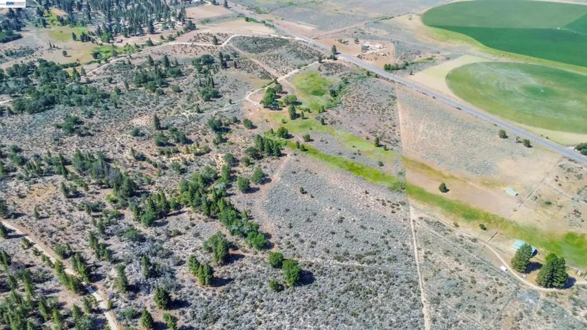 452 Us Hwy 395, Milford, California 96121