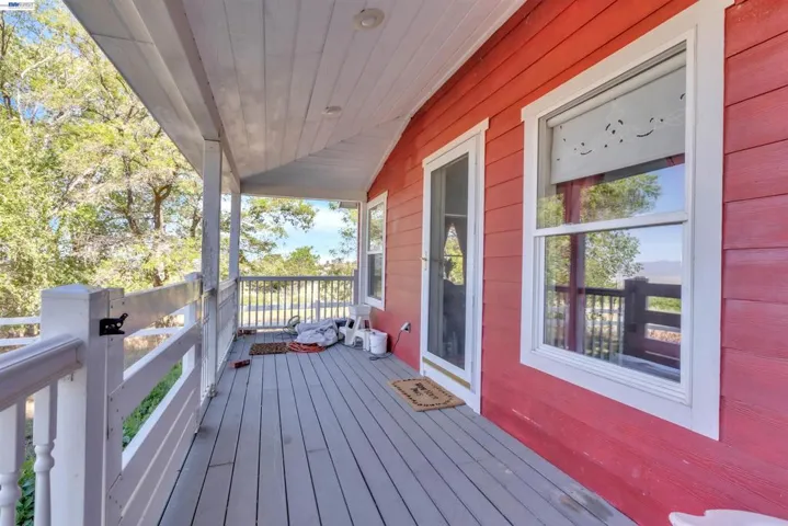 452 Us Hwy 395, Milford, California 96121