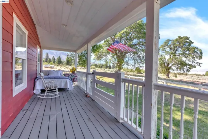 452 Us Hwy 395, Milford, California 96121