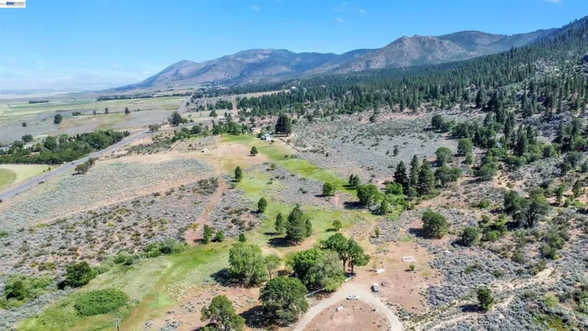 452 Us Hwy 395, Milford, California 96121