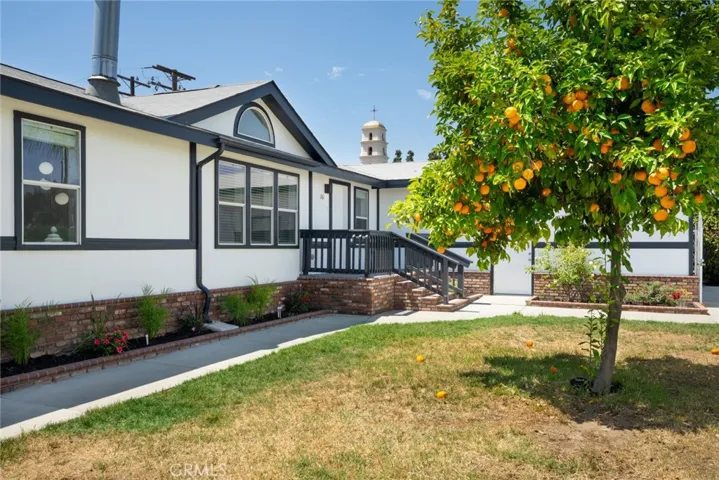 Enclosed front yard at 261 Las Brisas Circle