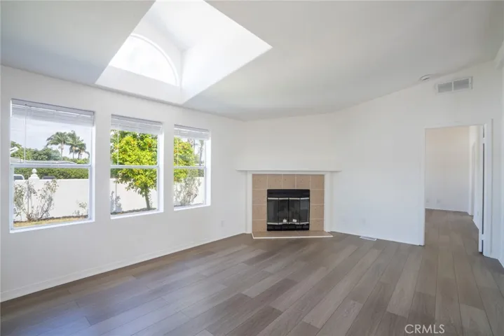 261 Las Brisas, Pomona, California 91768