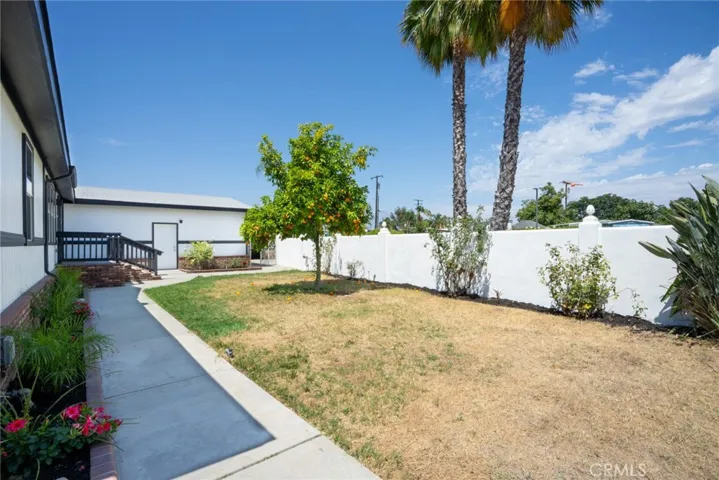 Enclosed front yard at 261 Las Brisas Circle