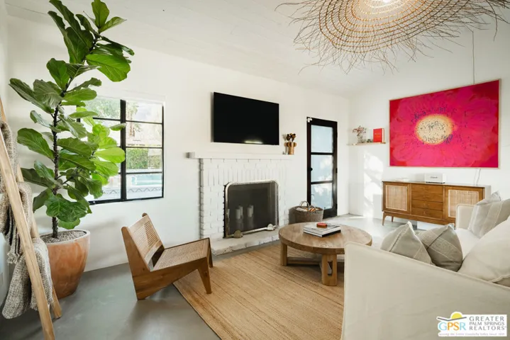625 S Camino Real, Palm Springs, California 92264